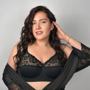 Бюстгальтер без кісточок з м'якими широкими бретелями (Латвія)