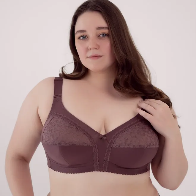 Класичний бюстгальтер без кісточок з мереживними вставками